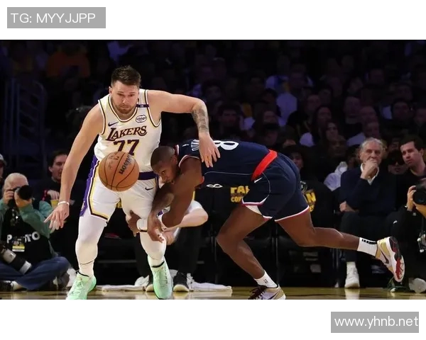 洛杉矶德比次回合前瞻：当东契奇与詹姆斯同队，这套“错位”阵容将如何冲击快船防线？